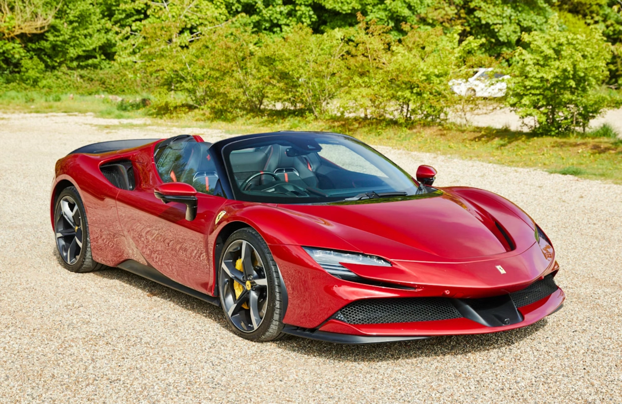 2025 Ferrari SF90 Spider Full Review