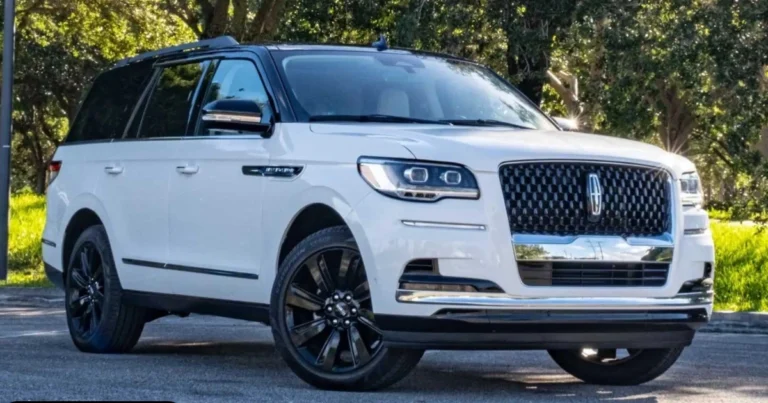 Lincoln Navigator Black Label luxury